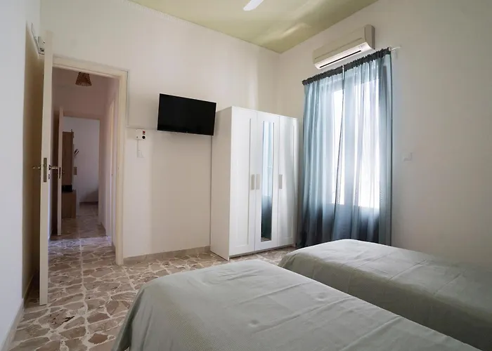 Terra Dei Ciclopi Acitrezza Apartamento *