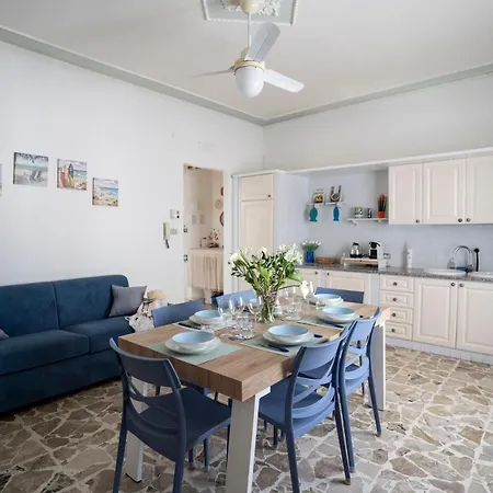 Terra Dei Ciclopi Acitrezza Apartment